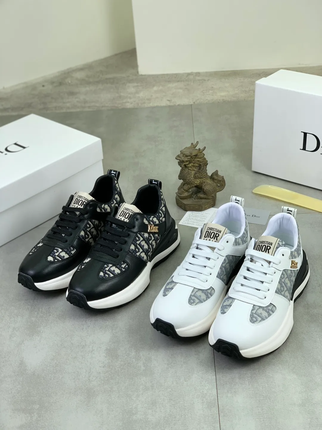 Men's Men's Shoes💰P440💰[New Style]🆘[Dior] Dior original lace-up low-top men's shoes Classic casual shoes 🔥This model is the official classic model with high quality and made by famous original designers. It is made of high-quality cowhide with original materials➕Comfortable and breathable mesh lining➕Pigskin insole. The perfect last shape and generous and fashionable design have attracted many consumers. Suitable for drivers to drive🚗What you want is the highest quality in the market. Color: 2️⃣Code number: 38--44